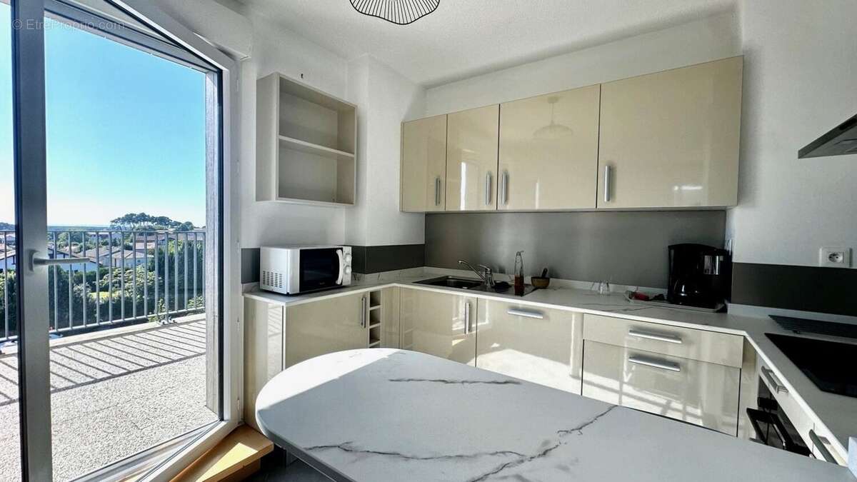 Appartement à vendre Tarnos  T4 en attique avec terrasse de 81 m², rooftop dernier étage, vue dégagée - photo 4