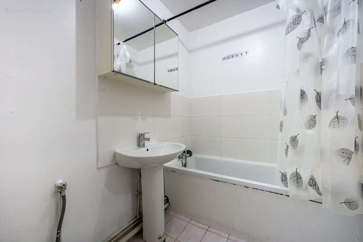 Appartement Cergy 2 pièces 53.9 m2 (Ravalement + isolation récente) - photo 11