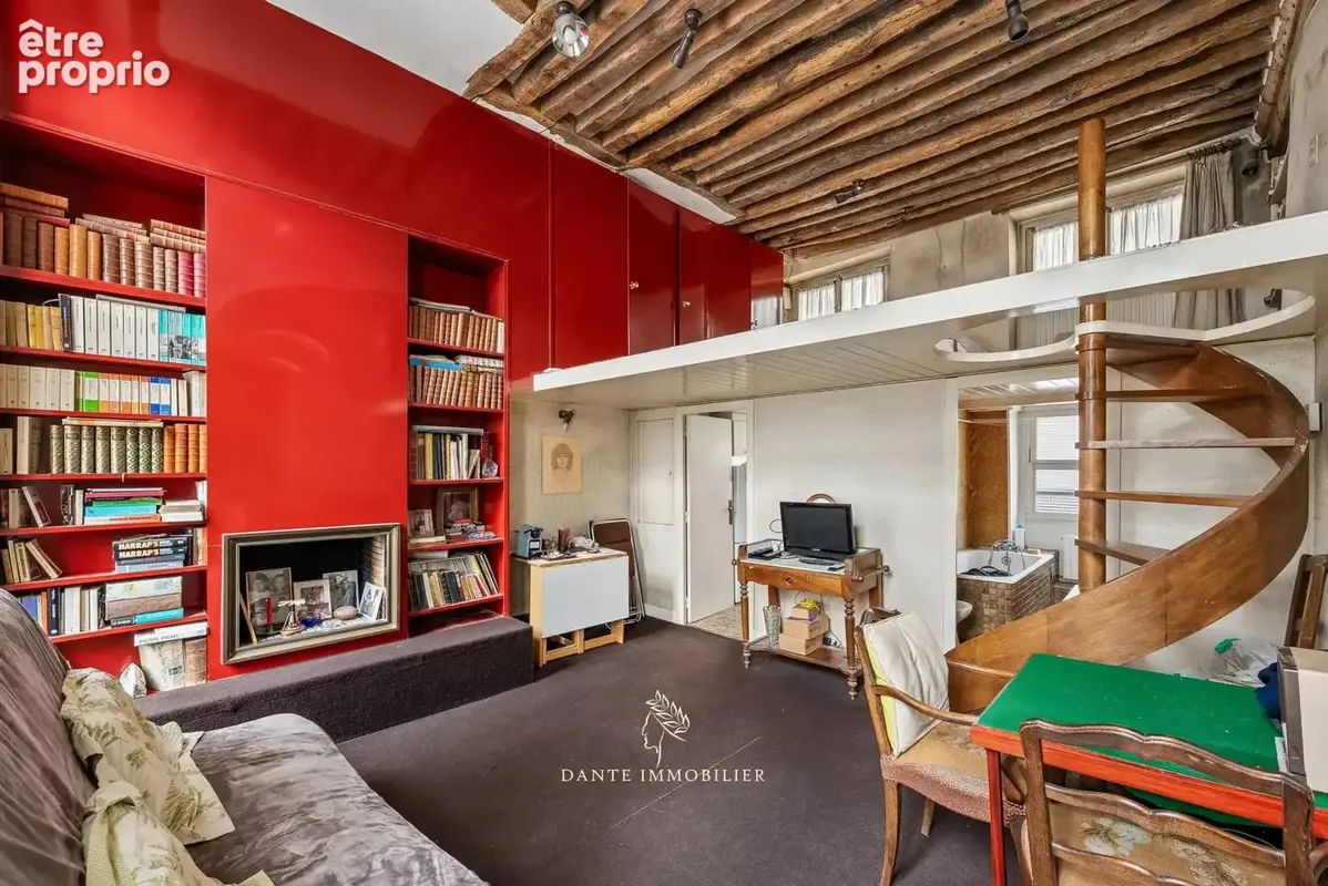 Appartement à rénover _ Rue Guénégaud - photo 5