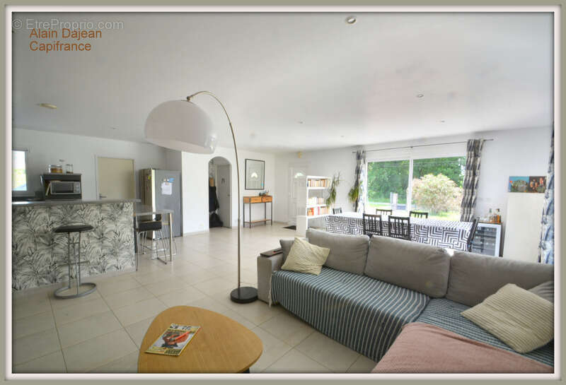 A vendre Maison Contemporaine  6 pièces MONBAHUS (47)-131 M2 -Terrain arboré 2000 M2 - photo 2