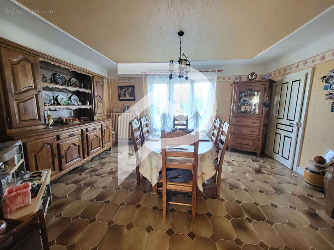 Maison à MARBEVILLE