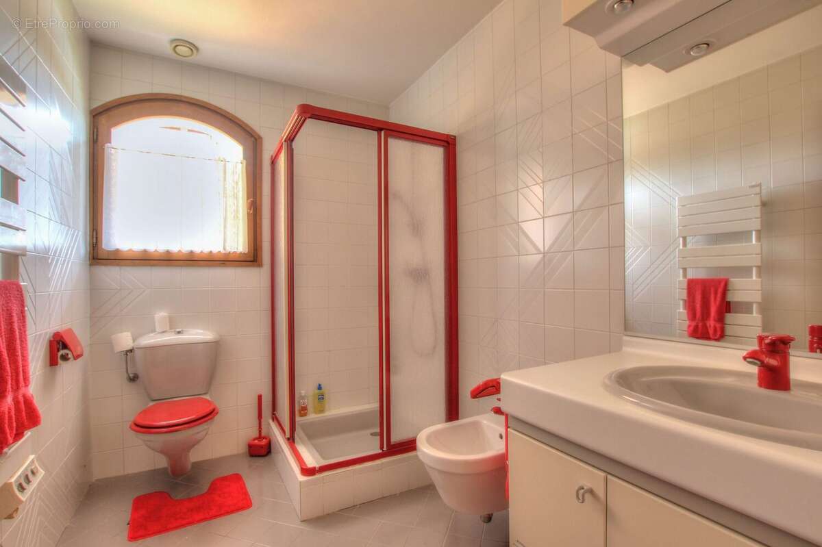 Maison à DIVONNE-LES-BAINS