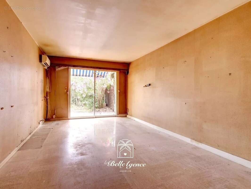 Appartement à LE CANNET