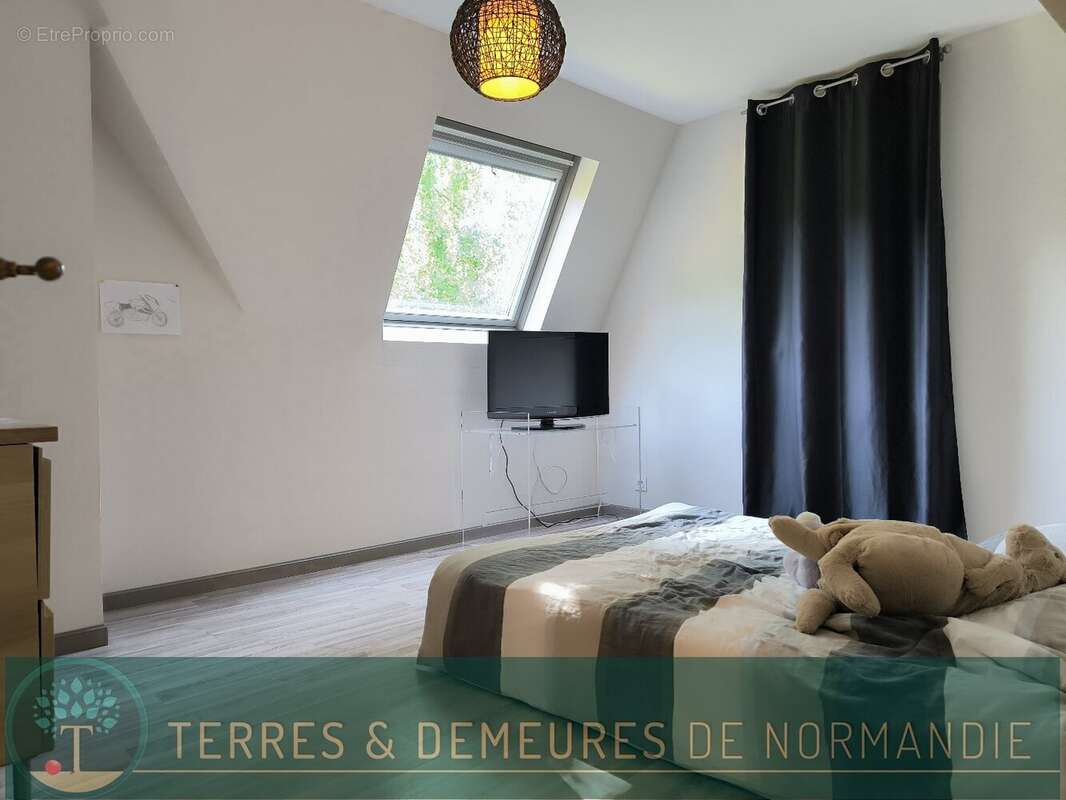Maison à CORMEILLES