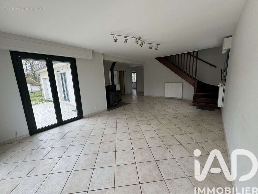 Photo 7 - Maison à BOUZY-LA-FORET