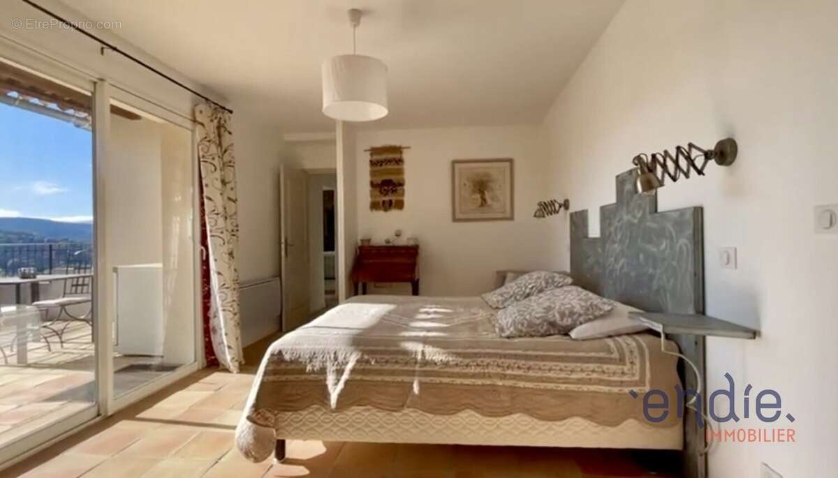 Maison à LA GARDE-FREINET