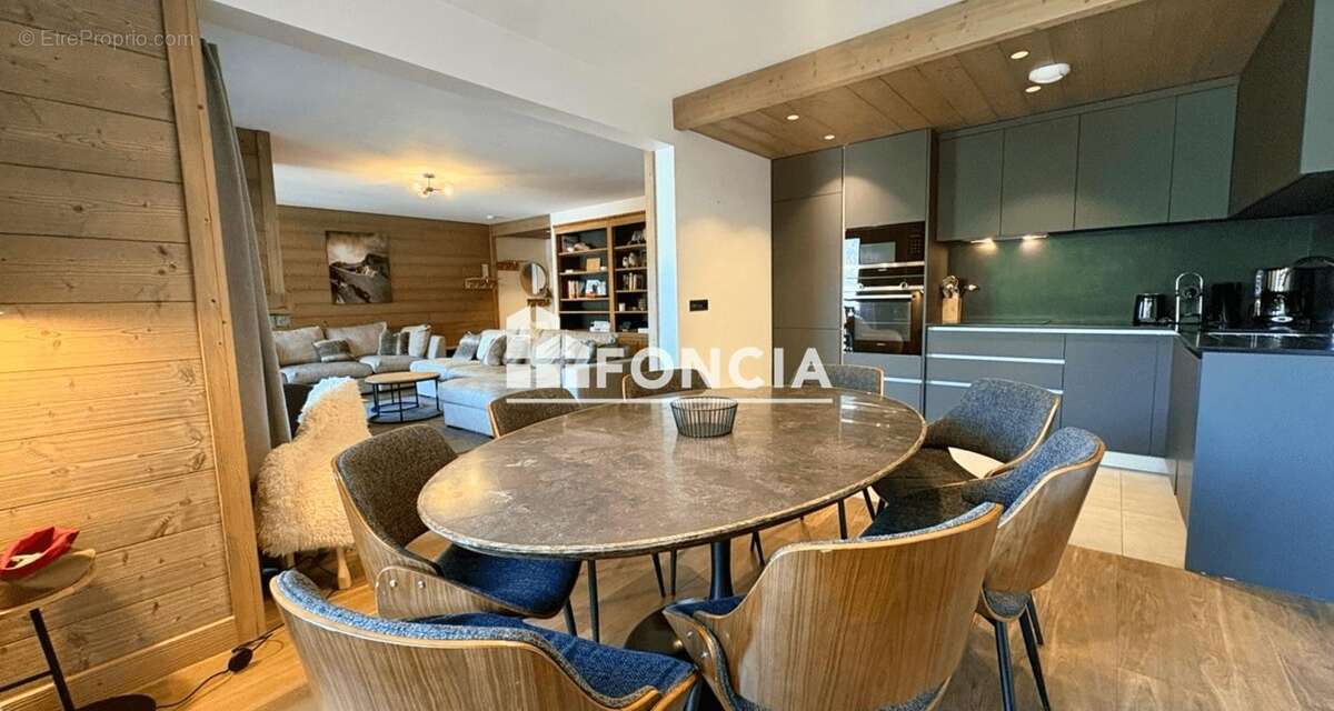 Appartement à LES ALLUES