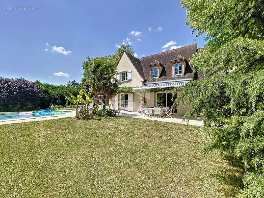 Maison à CHAUMONTEL