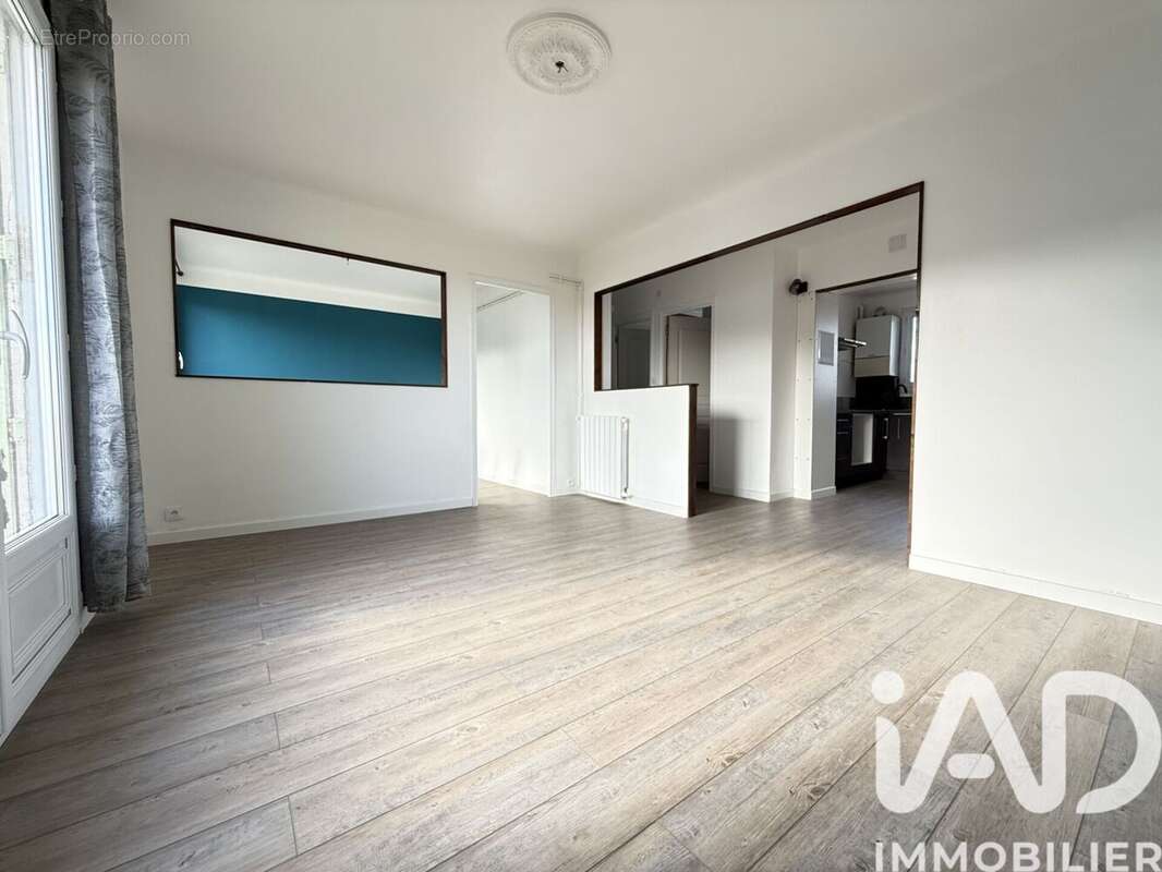 Photo 2 - Appartement à CLERMONT-L'HERAULT