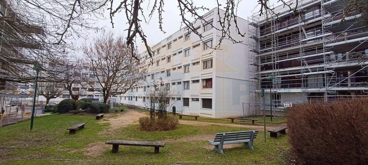 Appartement à SAINT-CYR-L'ECOLE