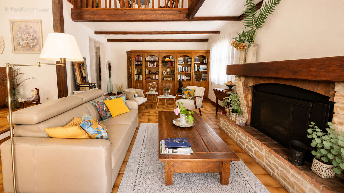 Maison à AURIOL