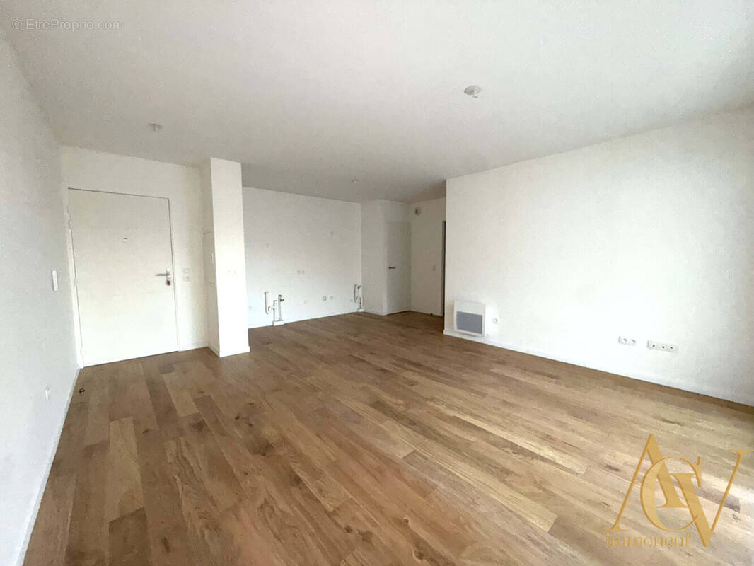 Joli 3 pièces en RDJ surélevé - Cogolin 1 - Appartement à COGOLIN