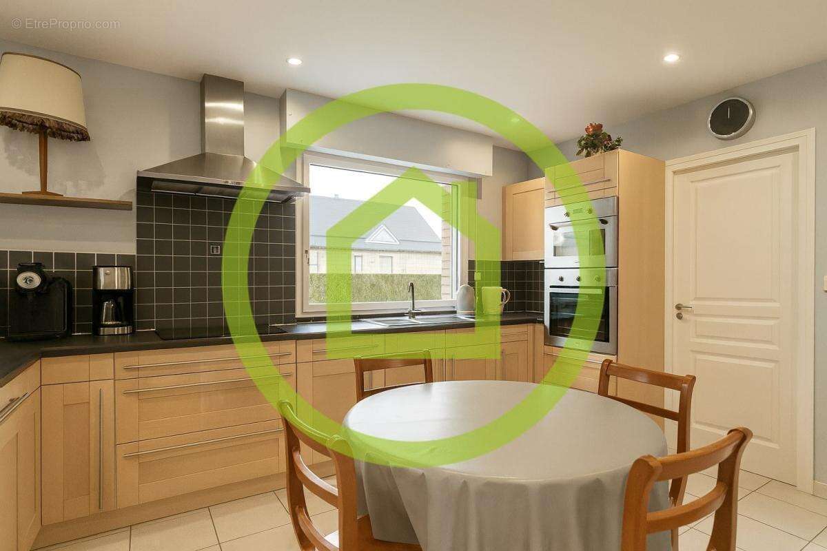 Maison à LA CHAPELLE-D&#039;ARMENTIERES