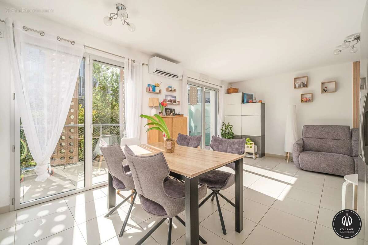 Appartement à MARSEILLE-8E