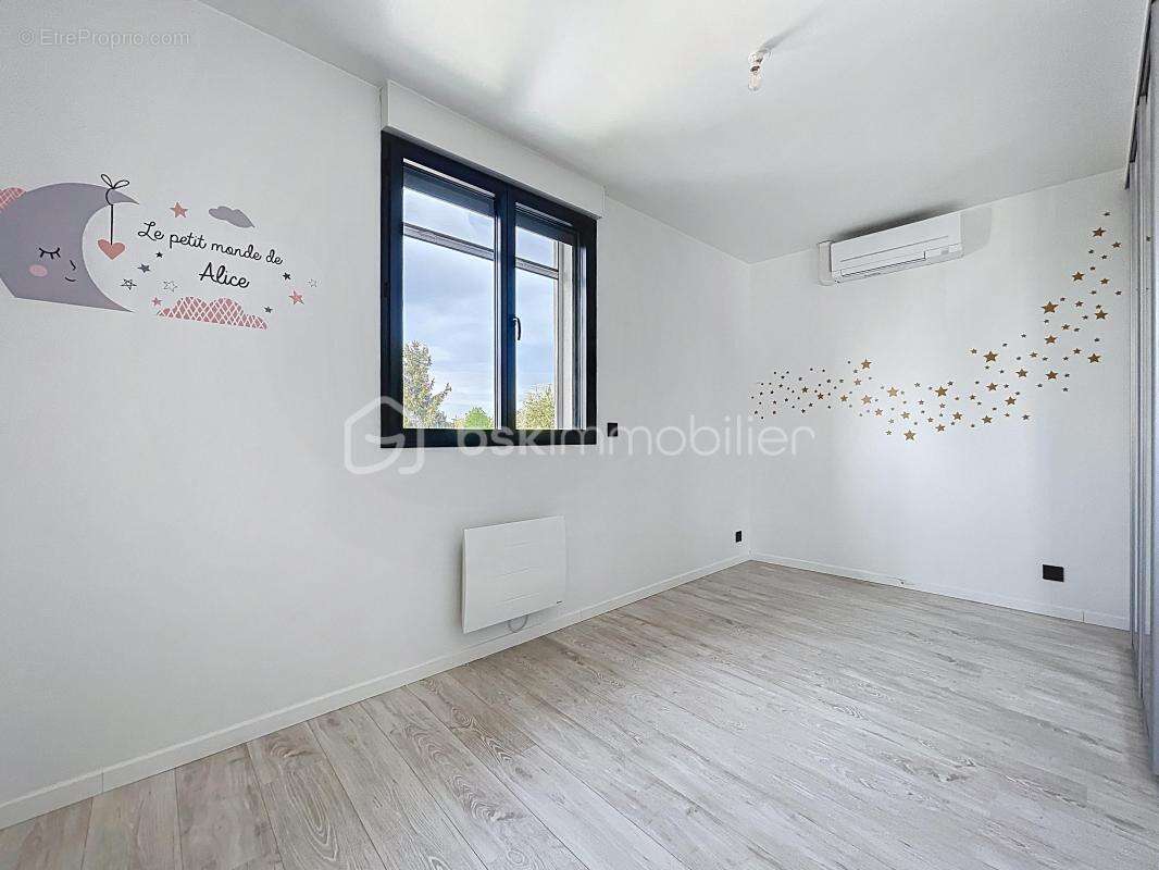 Maison à FONTENAY-TRESIGNY