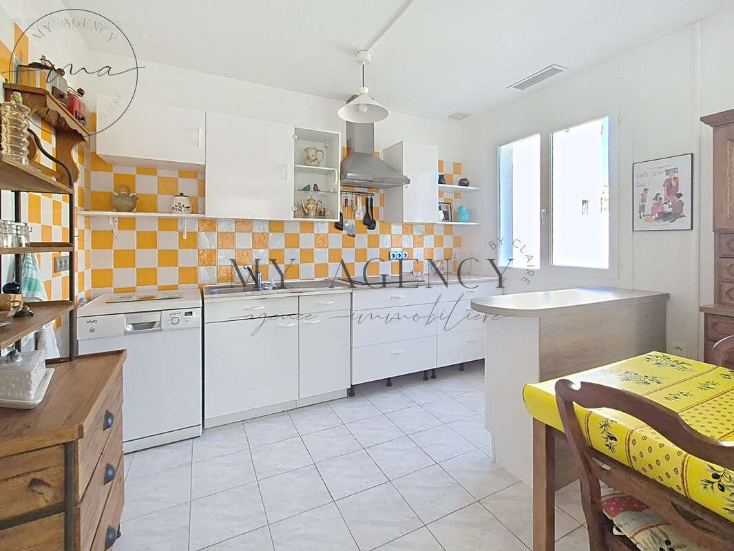 Maison familiale de 205 m2 - photo 6