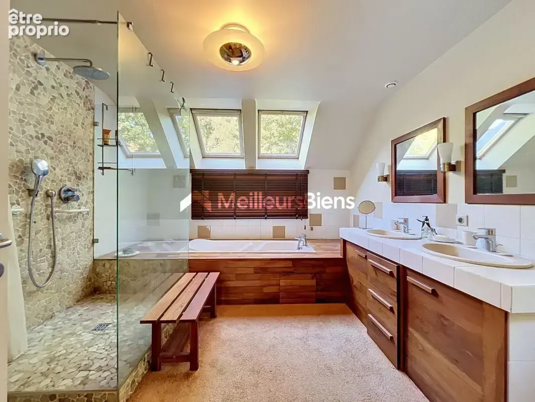 Maison 194 m² à Quimper, 4 chambres et terrain de 2300 m² - photo 9