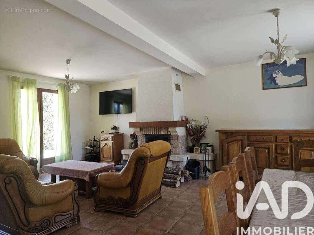Maison 139 m² à Chevry-En-Sereine  - photo 3