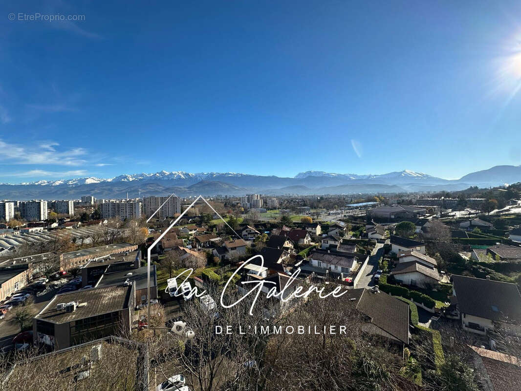 Appartement à SEYSSINET-PARISET