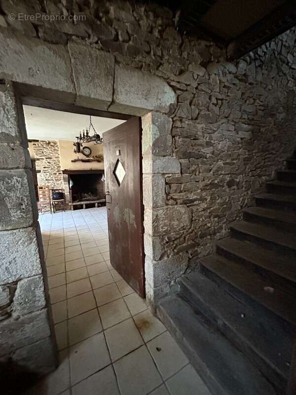 Maison à CHATEAUPONSAC