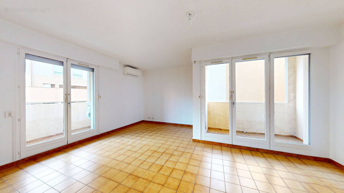 Appartement à SAINT-RAPHAEL