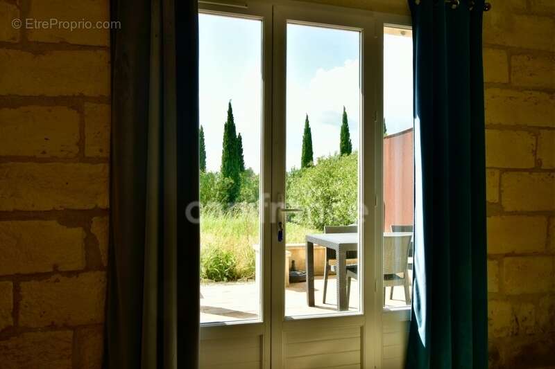 Maison à SAINT-PIERRE-DE-MEZOARGUES