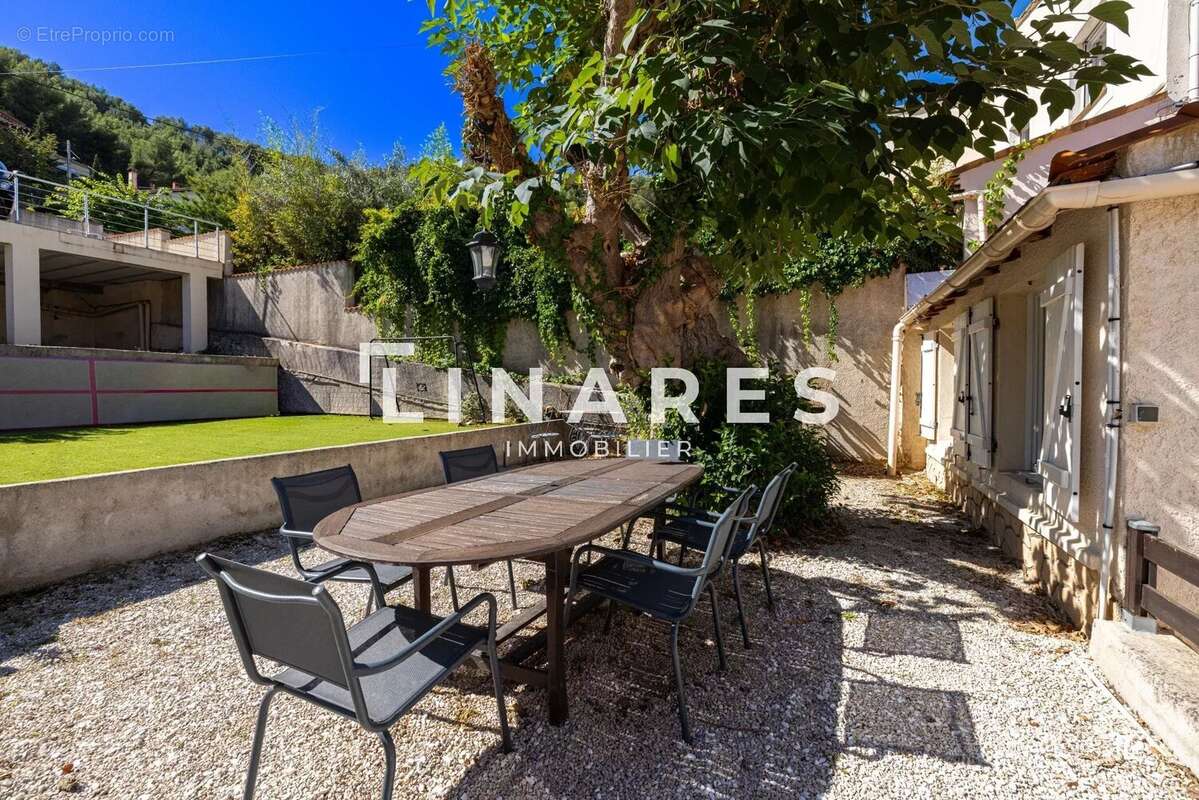 Maison à MARSEILLE-9E