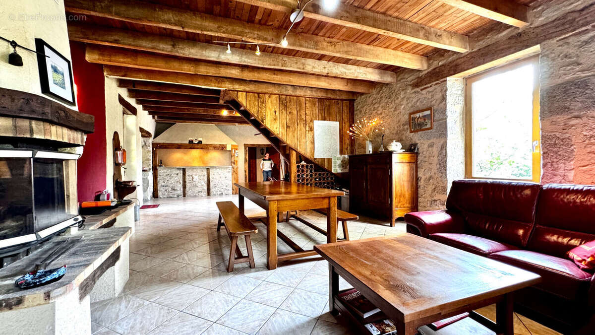 Maison Larroque-toirac 5 pièce(s) 185 m2 - photo 3