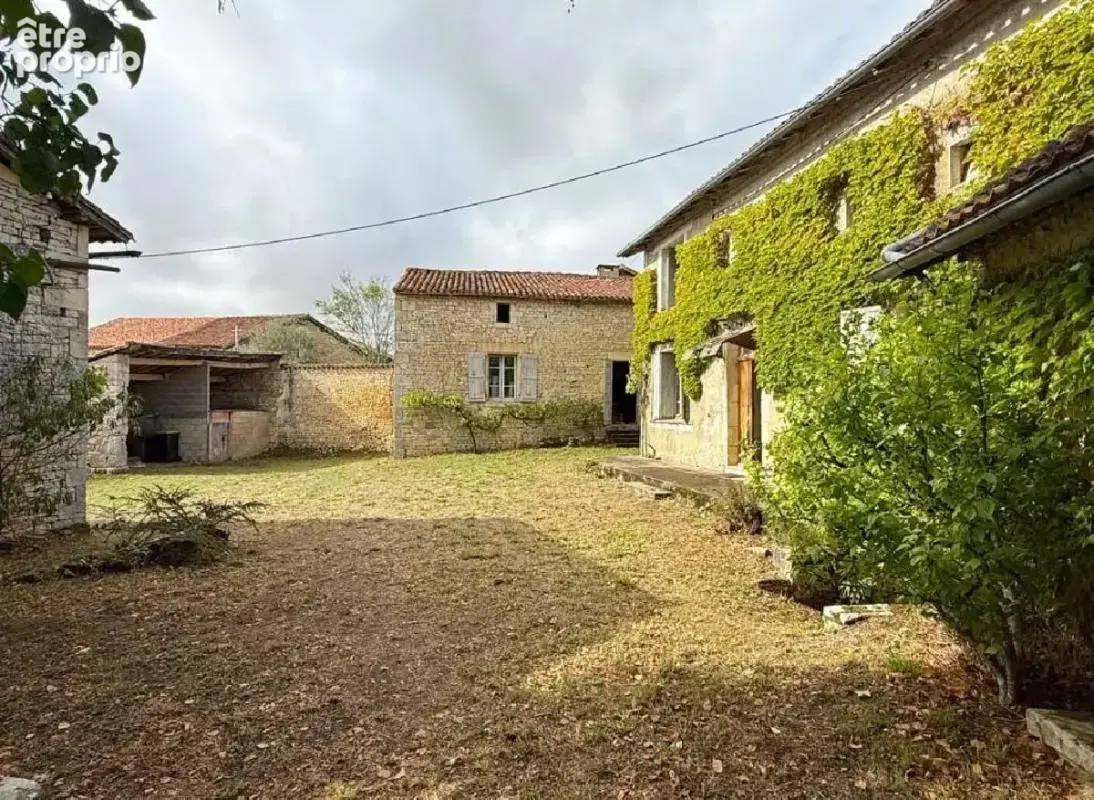 Maison 9 pièces 181 m² à vendre à Aunac (16460) - photo 3