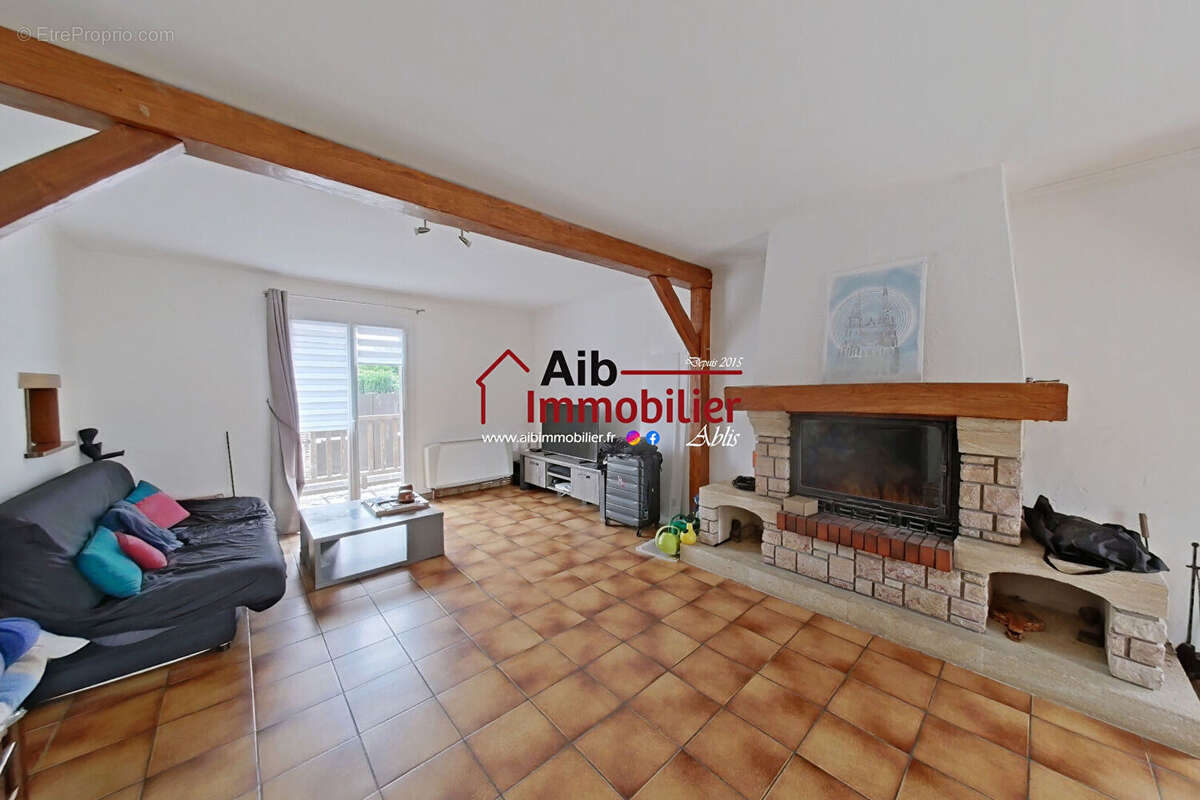 Maison à AUNEAU
