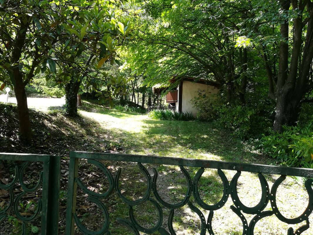 LUCERAM - 25 Km de  Nice - Une demeure niçoise de caractère en pierres et aux influences italiennes. - photo 27