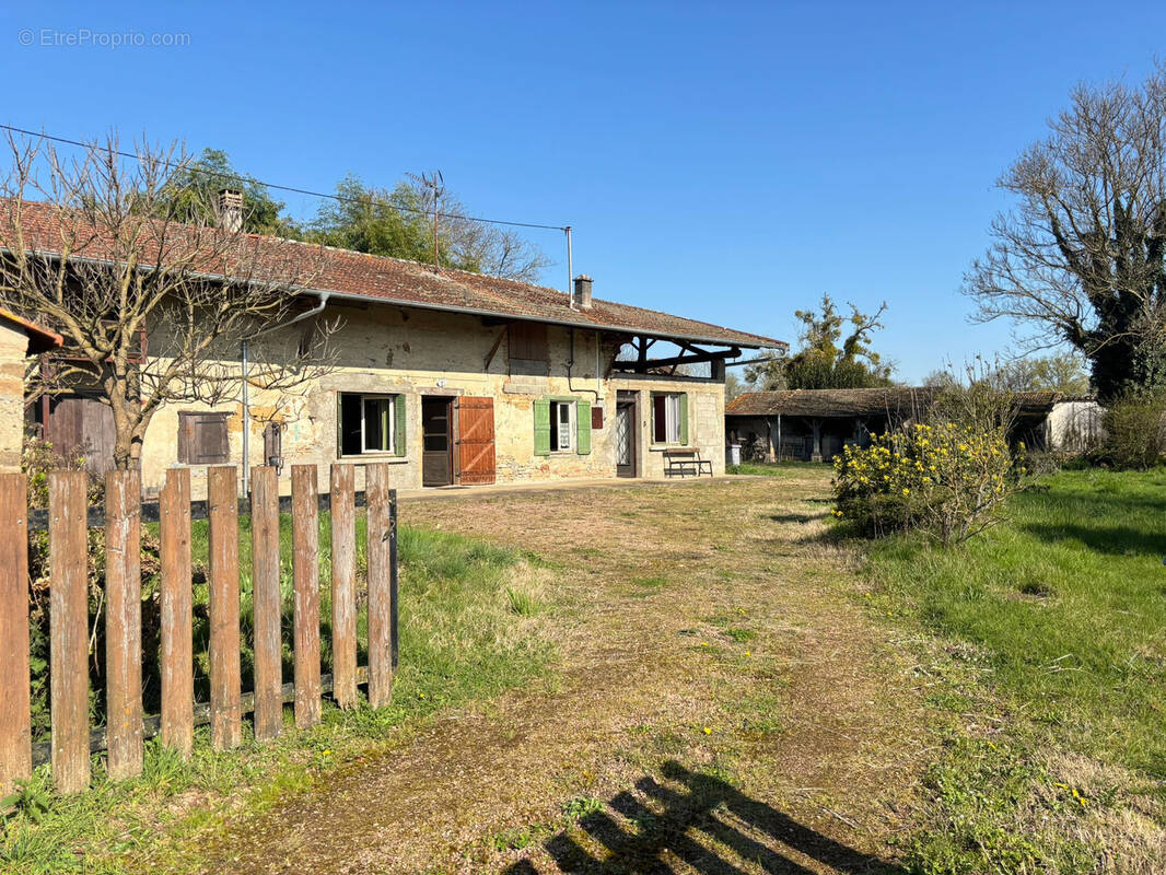 Maison à GRIEGES