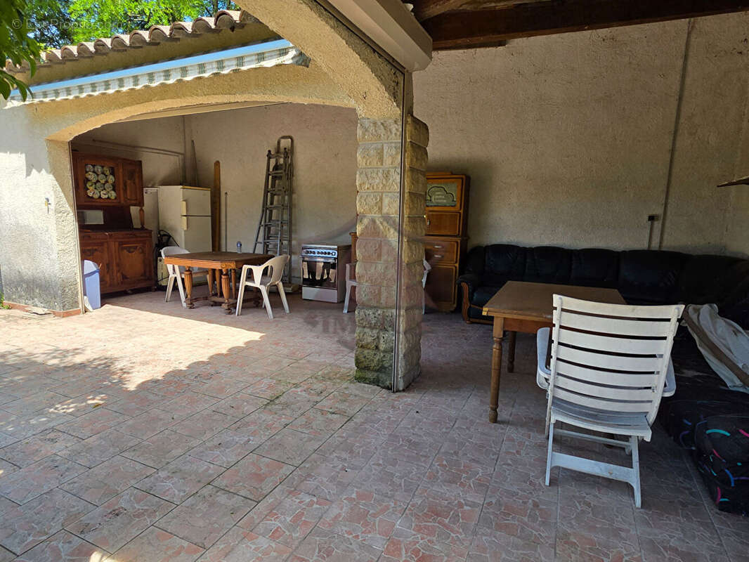Maison à ROBIAC-ROCHESSADOULE