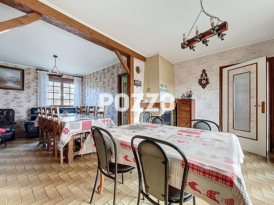 Maison à LA HAYE-PESNEL