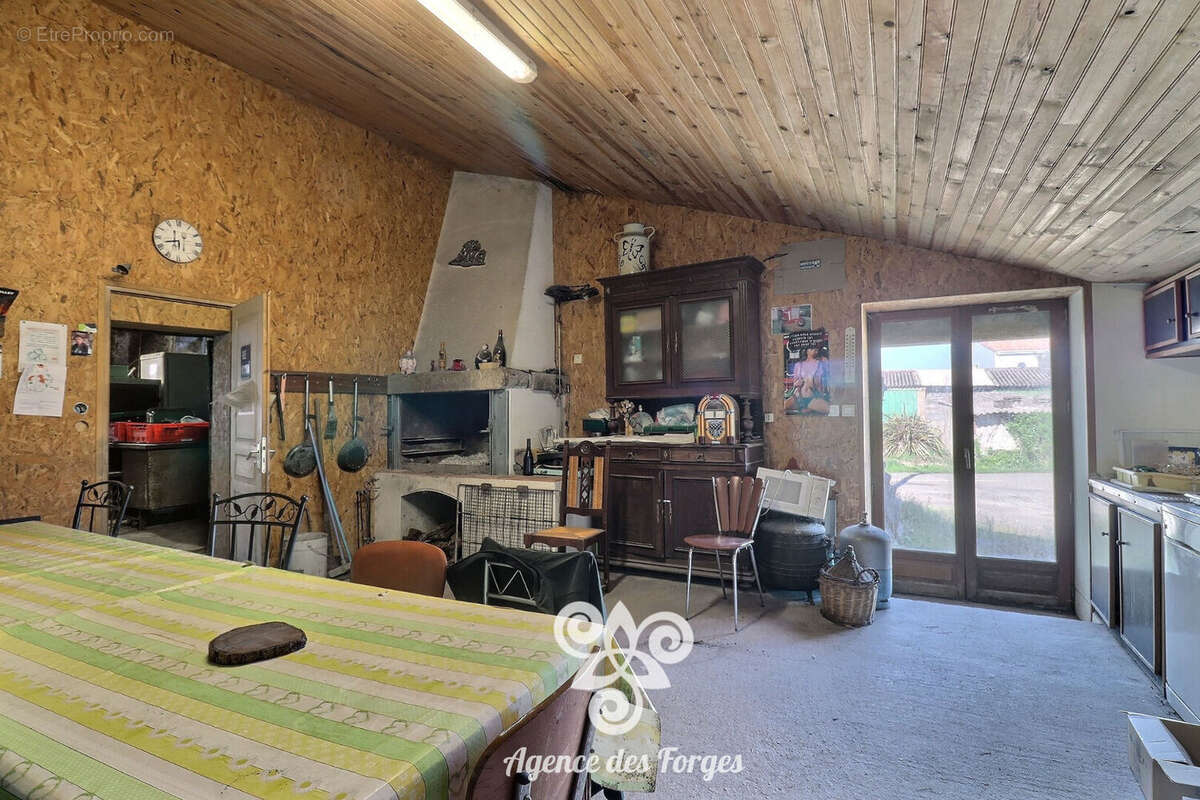 Maison à LA REGRIPPIERE