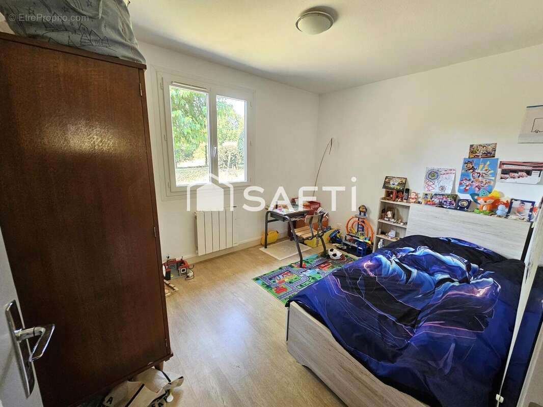 Photo 5