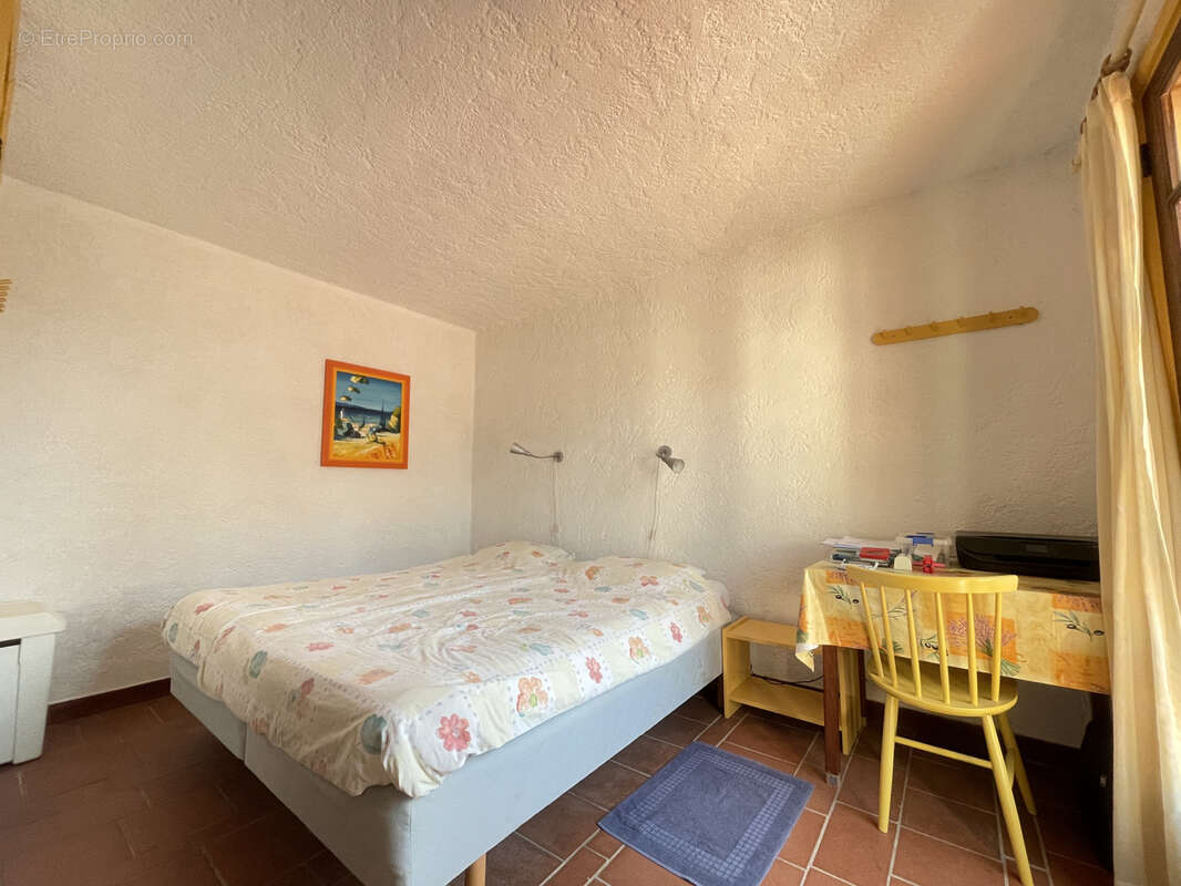 Maison à BORMES-LES-MIMOSAS