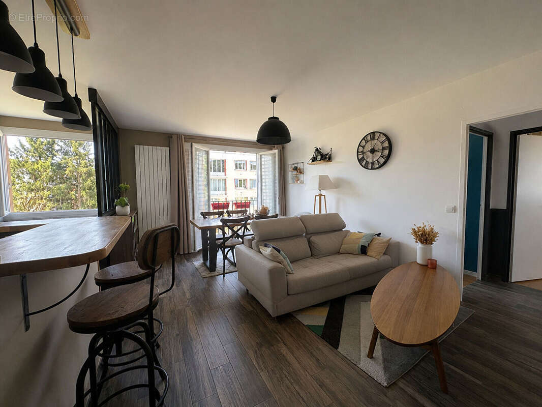 Appartement à BIEVRES