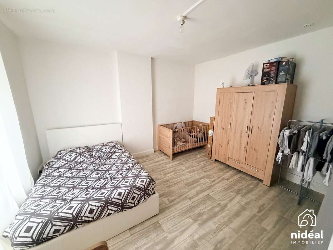 Appartement à RECQUIGNIES