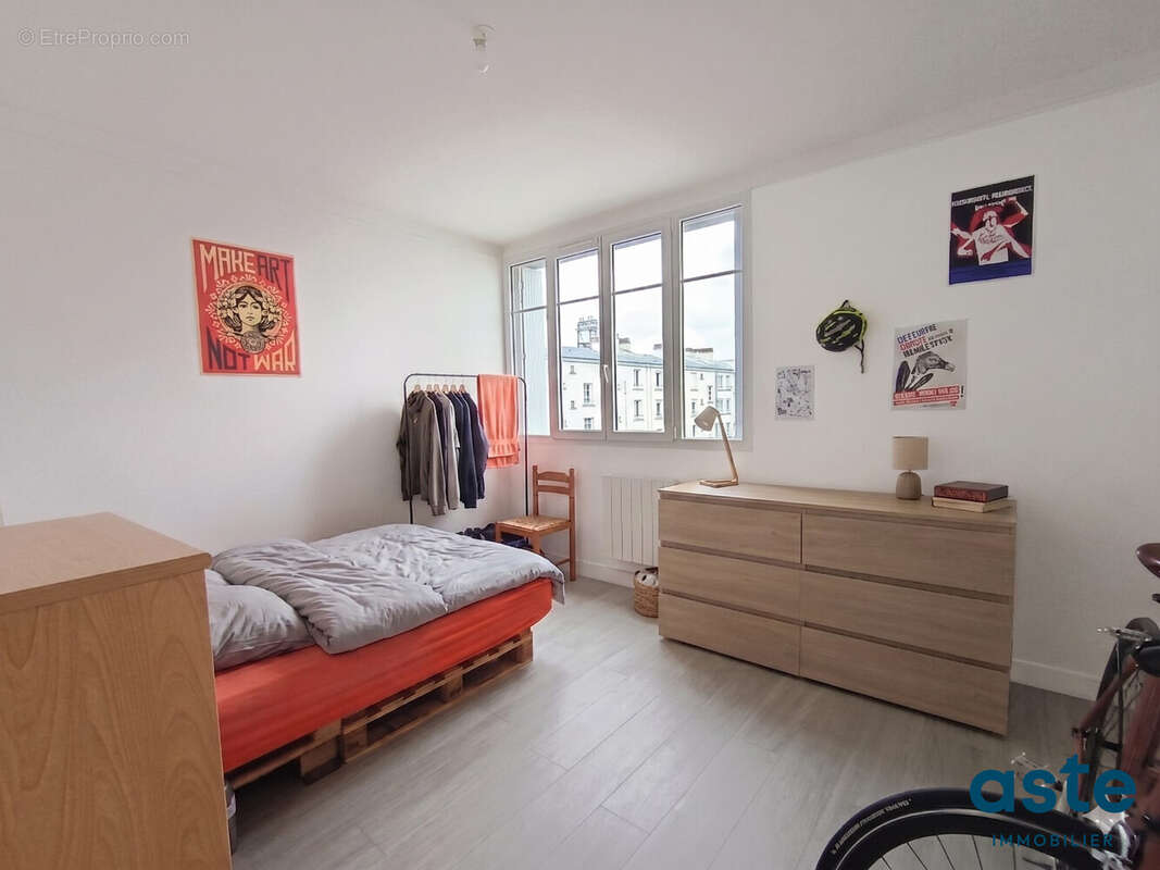 une grande chambre triangle d'or - Appartement à BREST