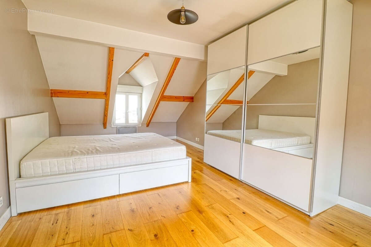 Appartement à PIERRELAYE