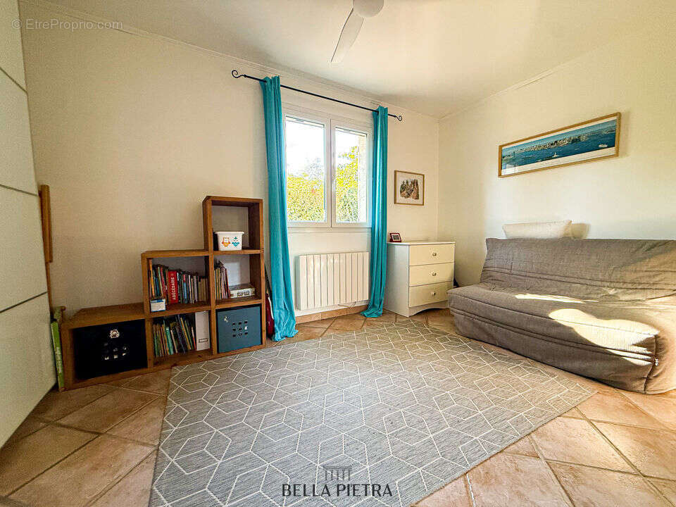 Maison à SAINT-GENIES-DES-MOURGUES