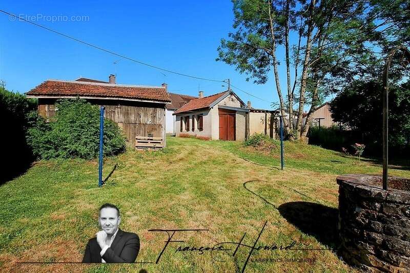 Maison à BAYEL