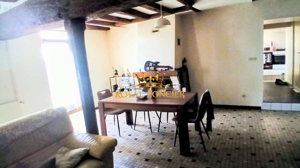 Maison 101 m² à Velleches  - photo 5