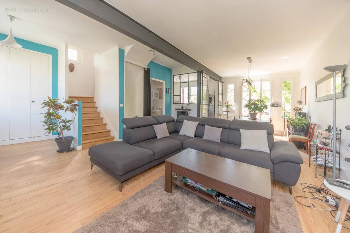 Maison à NEUILLY-SUR-SEINE