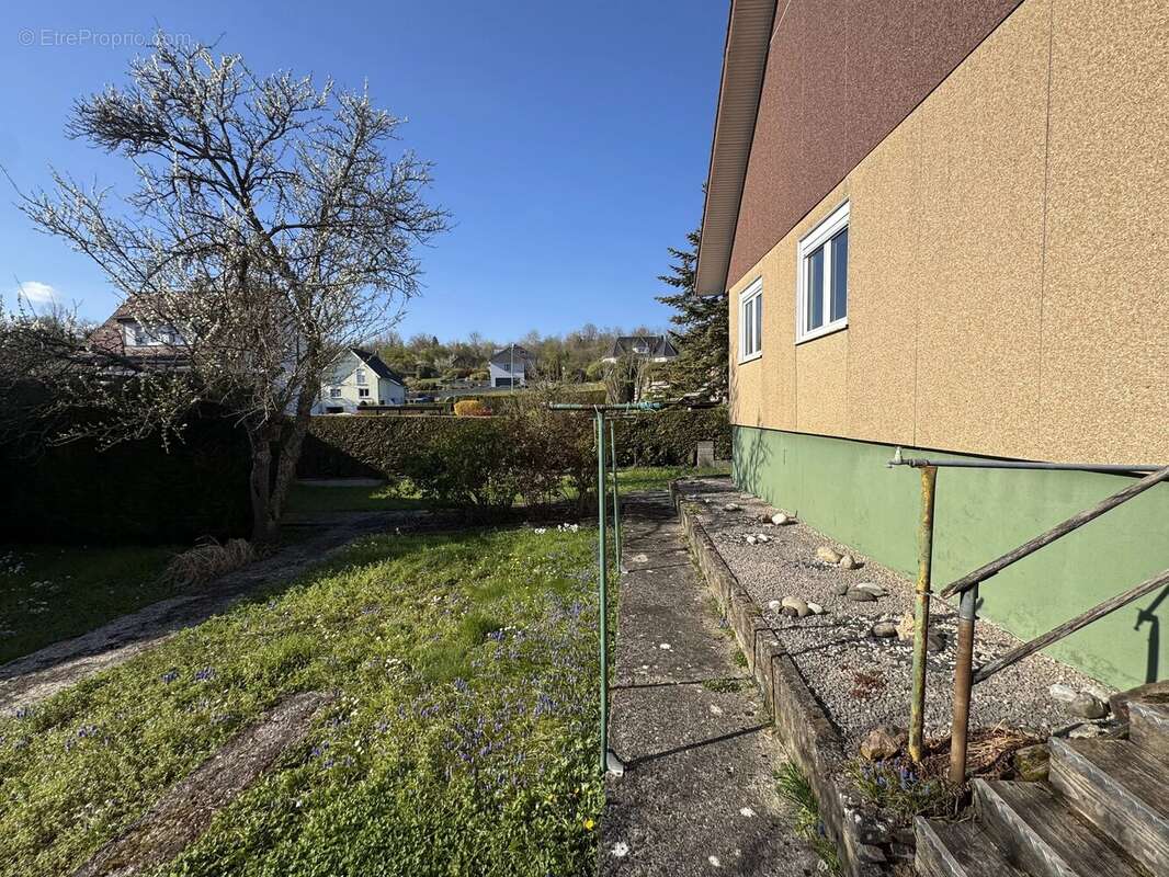 Maison à LUEMSCHWILLER