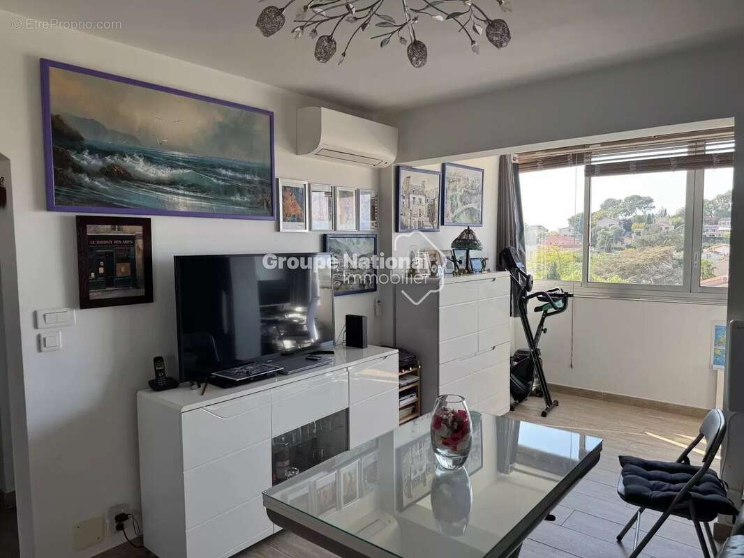 Appartement à SIX-FOURS-LES-PLAGES