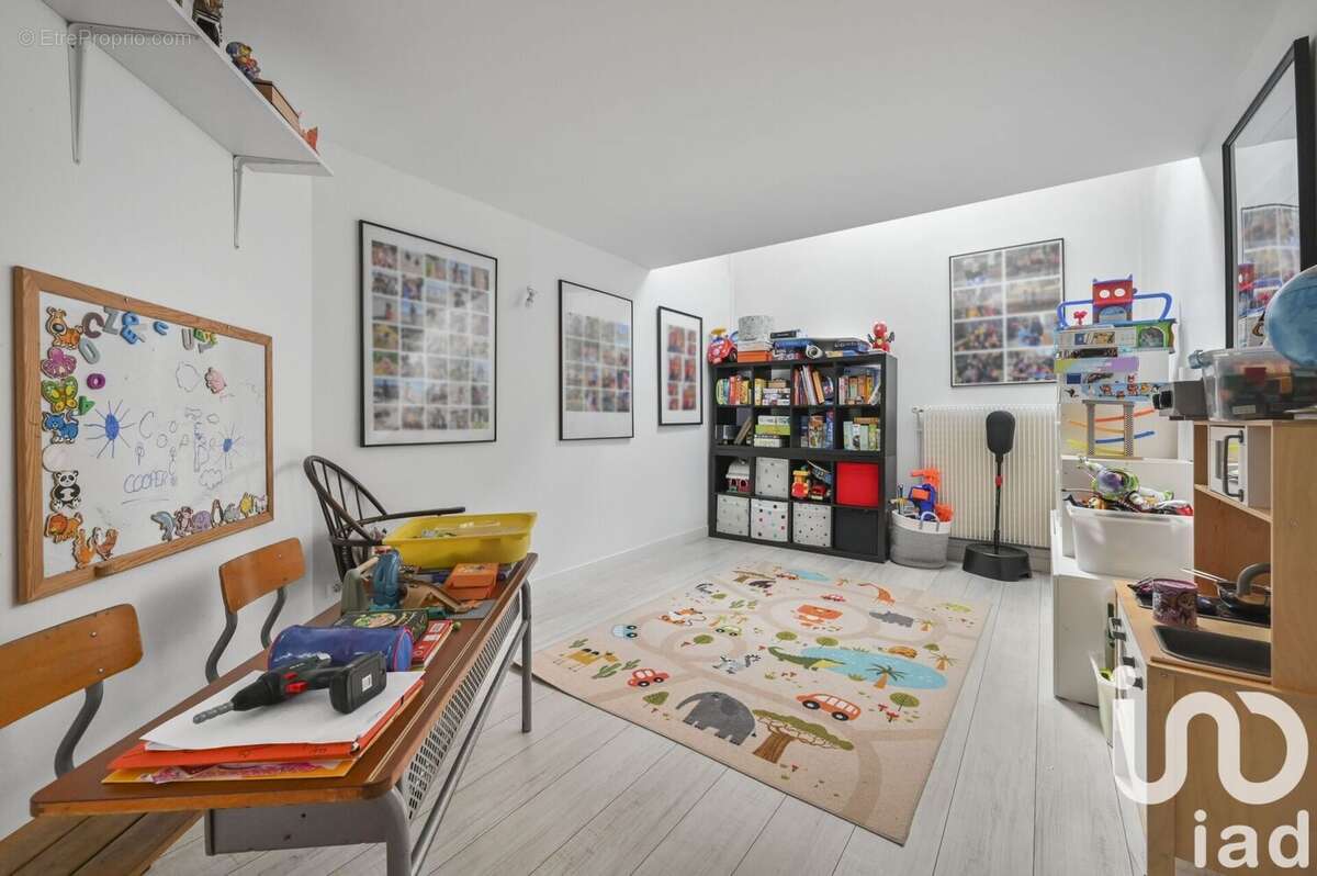 Photo 6 - Maison à SURESNES