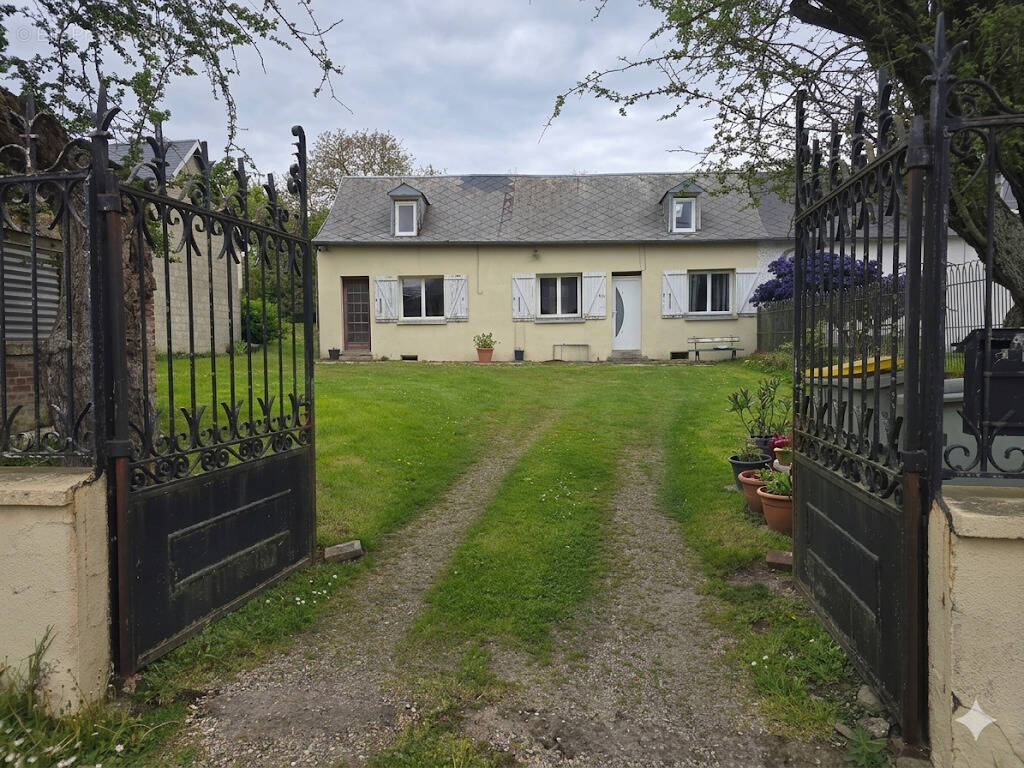 Maison à WOINCOURT