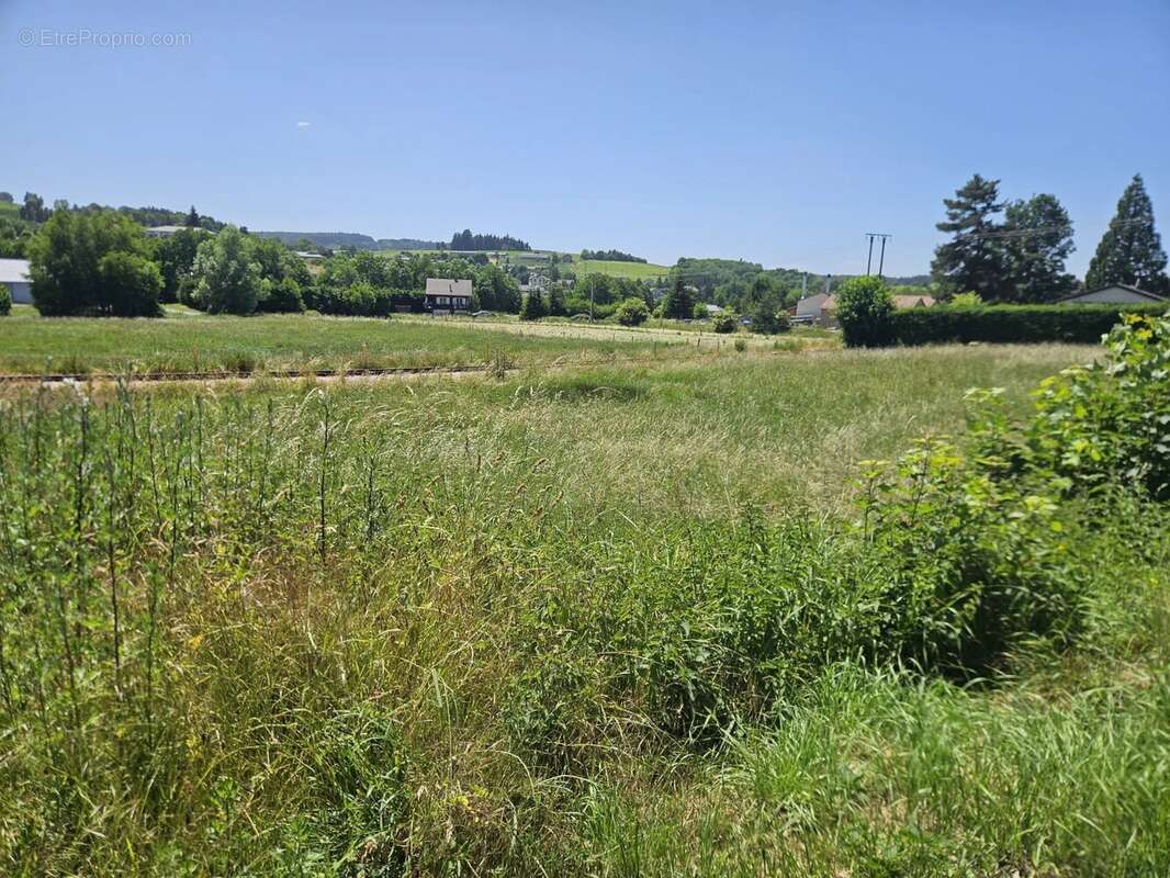 Terrain à TENCE